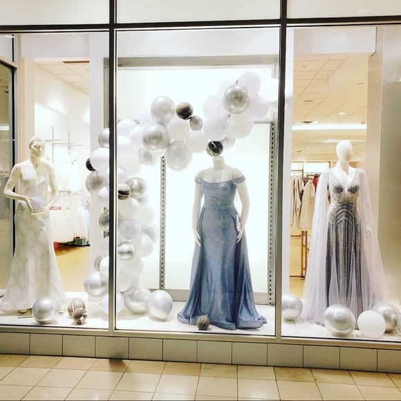 Meet your Posher, Holli - Picture 5 of 6